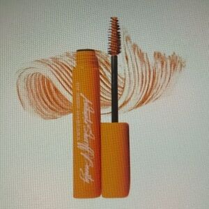 Ashunta Sheriff Beauty UV Vegan Mascara